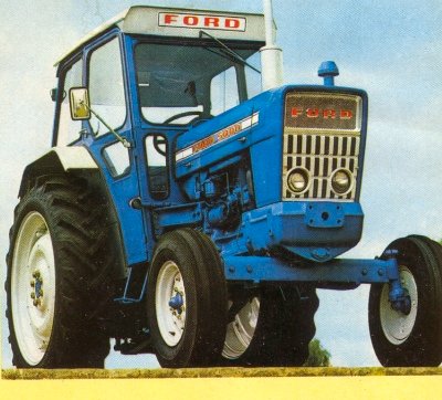 Ford 4000 ohjaamo