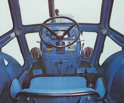 Ford 6600 ohjaamo