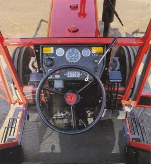 Massey Ferguson 275 ohjaamo