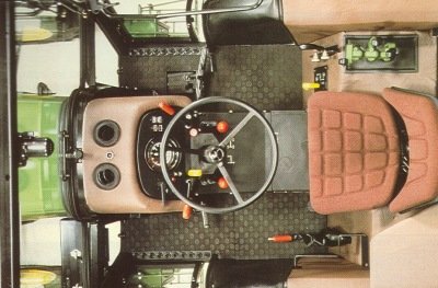 John Deere 2850 ohjaamo