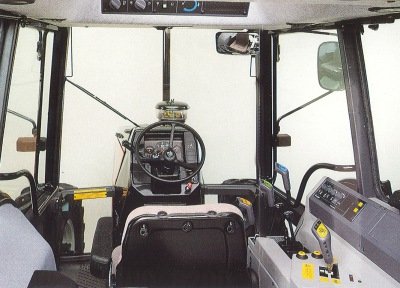 Valmet Mezzo 6600 ohjaamo