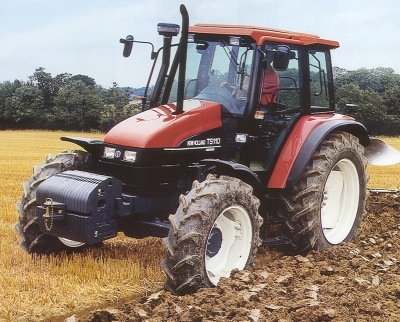 New Holland TS115 oranssi