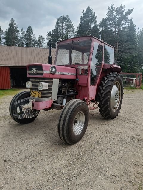 Massey Ferguson 165