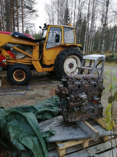 Valmet 702 B mallin moottori