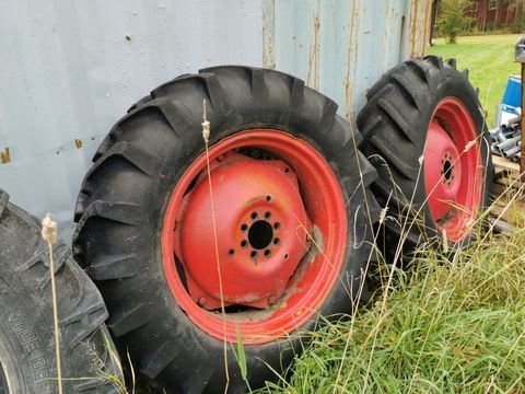 Traktorin renkaat 12.4R28 ja 420R28