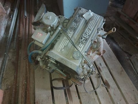 Ford DOHC 2.0 moottori - n. 3000h - apulaitteineen
