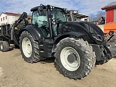 Valtra T215 Aktiv