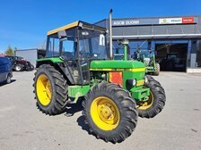 John Deere 2040