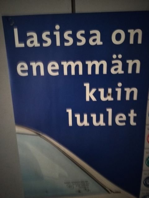 Auton LASEJA,listoja, pidikkeitä,sulkia