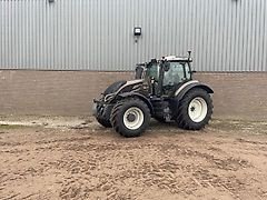 Valtra T145V