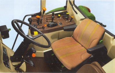 John Deere 6620 SE ohjaamo