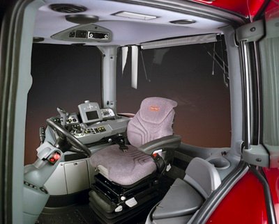 Valtra S280 ohjaamo