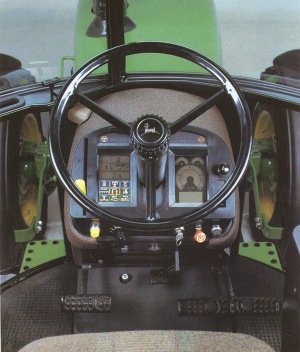 John Deere 4755 ohjaamo