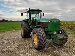 John Deere 4755