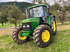 John Deere 6410