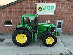John Deere 7530