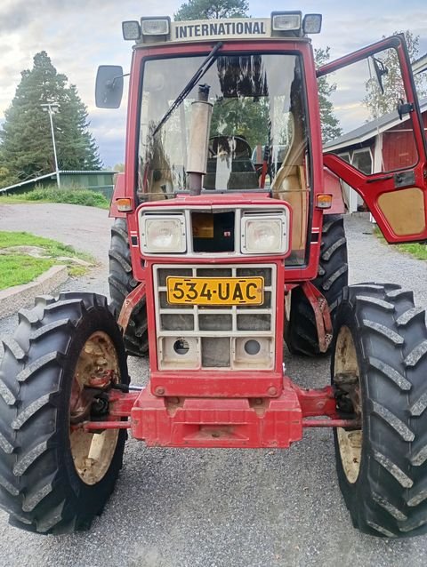 International 844 xl