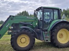 John Deere 6830
