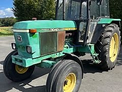 John Deere 3040