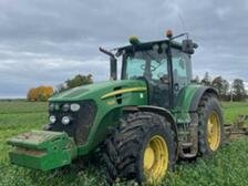 John Deere 7930