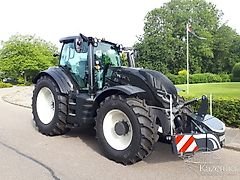 Valtra T215D