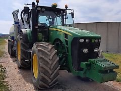 John Deere 8530