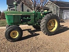 John Deere 4020