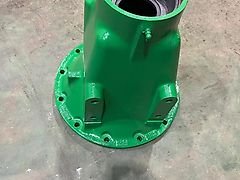 John Deere REAR AXLE FINAL DRIVE HOUSING (used) - John Deere 6M, 6R, 7030, 7000, 7010