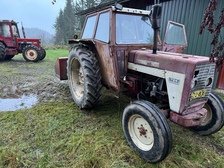 International 724