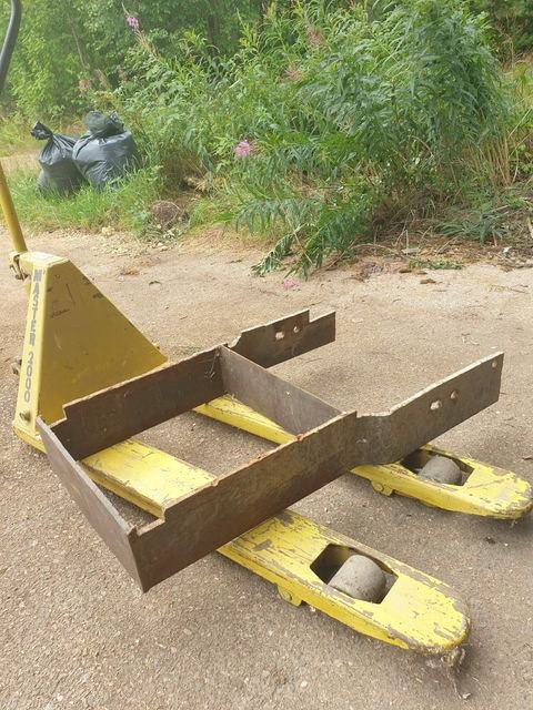 IH 955 Xl Keulapainoteline