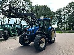 New Holland TS100A met voorlader