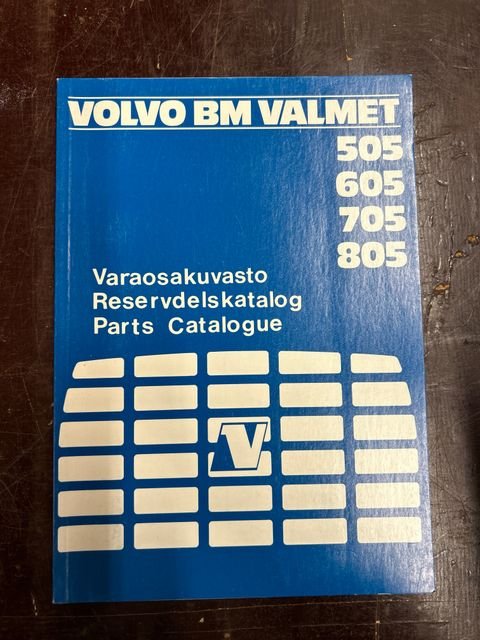 Volvo BM Valmet 505 605 705 805 Varaosakuvasto