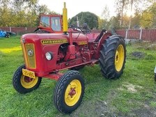 David Brown 880 implematic