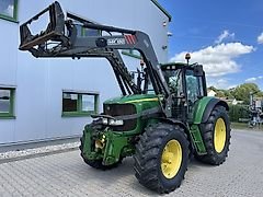 John Deere 6820