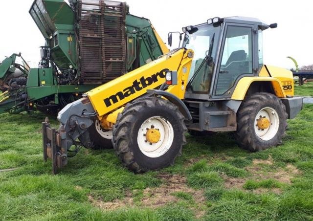 Matbro TR 250 sivusta